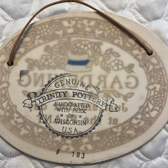 Trinity Pottery In Wisconsin Handcrafted gardening plaque, #183. - Picture 3 of 3